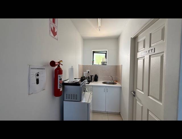 84M² OFFICE TO LET IN LA LUCIA RIDGE